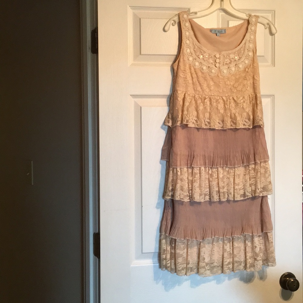 Vintage-style peach and cream dress